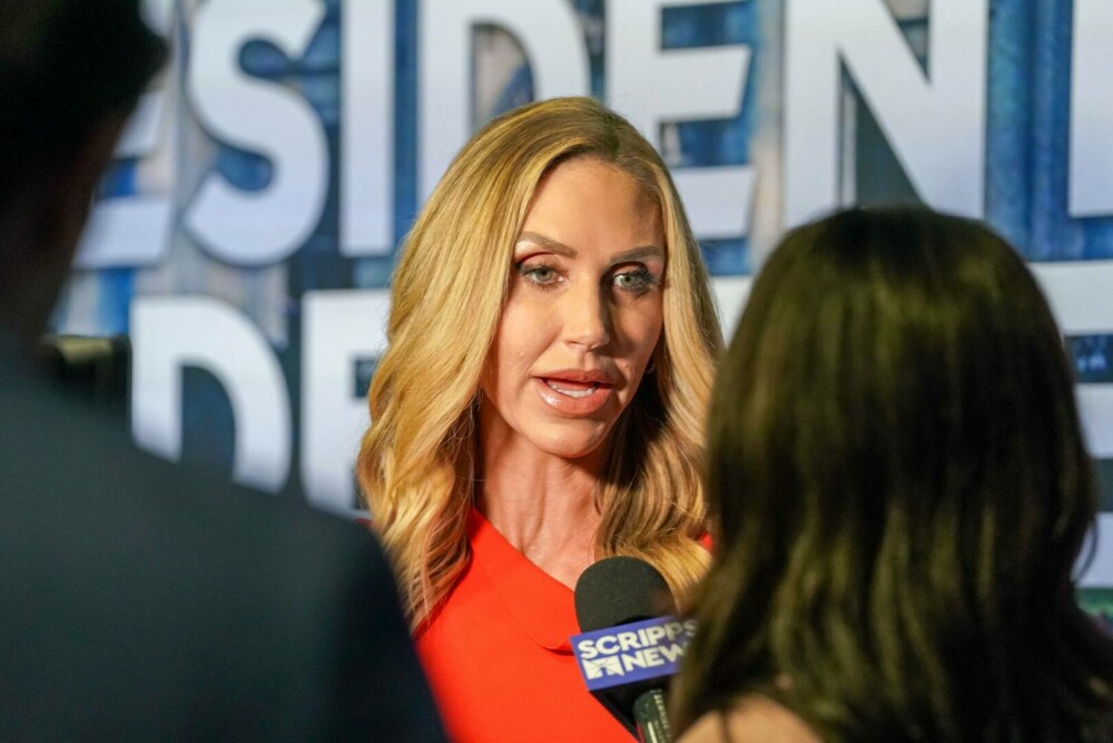 Nora lui Donald Trump, Lara Trump, va prezenta o emisiune de weekend la Fox News - Imaginea 4