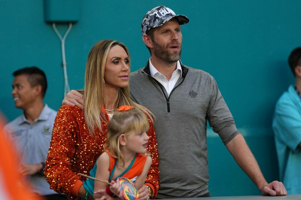 Nora lui Donald Trump, Lara Trump, va prezenta o emisiune de weekend la Fox News - Imaginea 7