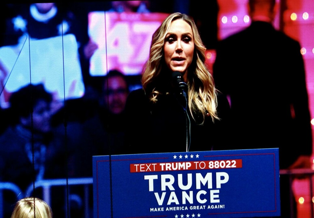 Nora lui Donald Trump, Lara Trump, va prezenta o emisiune de weekend la Fox News - Imaginea 15