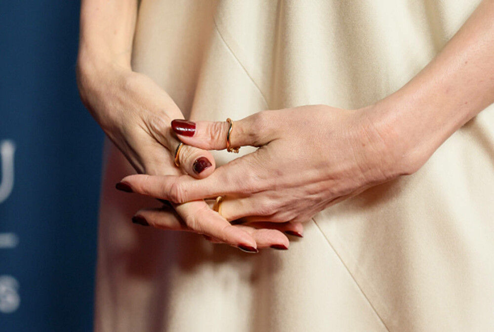 Angelina Jolie, apariție plină de eleganță la Festivalul Internațional de Film de la Santa Barbara. GALERIE FOTO - Imaginea 17