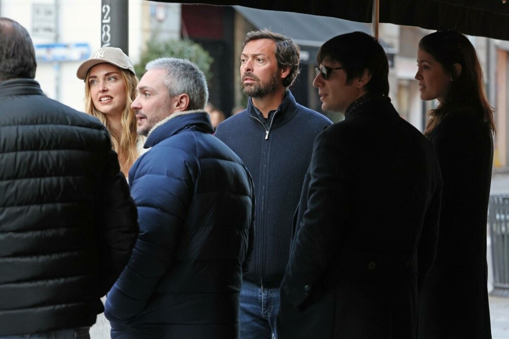 Chiara Ferragni, surprinsă în Milano alături de noul ei partener de viață la câteva luni după despărțirea de Fedez. FOTO - Imaginea 5