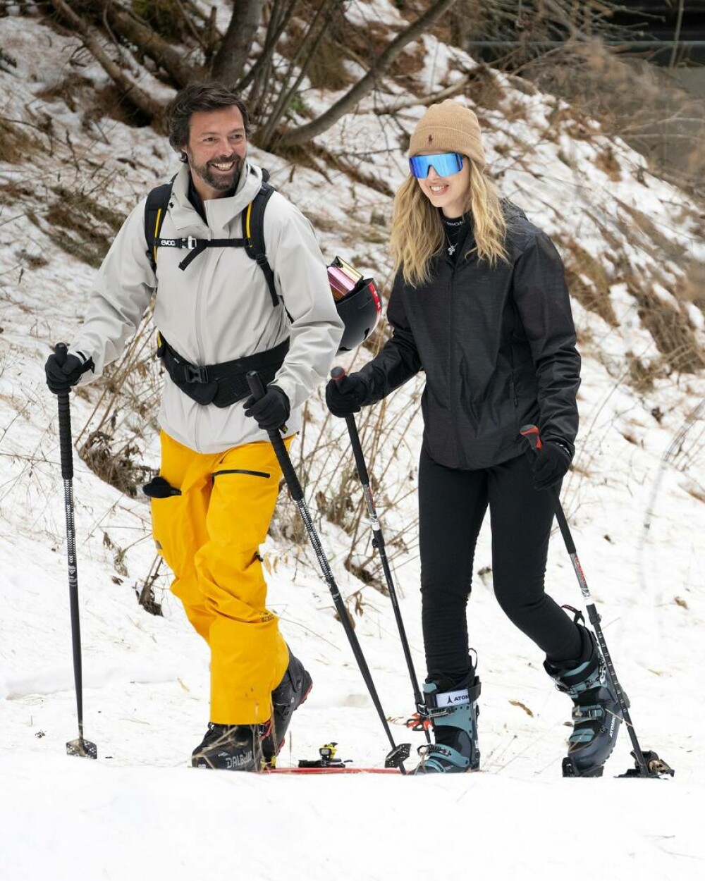 Chiara Ferragni, surprinsă în Milano alături de noul ei partener de viață la câteva luni după despărțirea de Fedez. FOTO - Imaginea 32