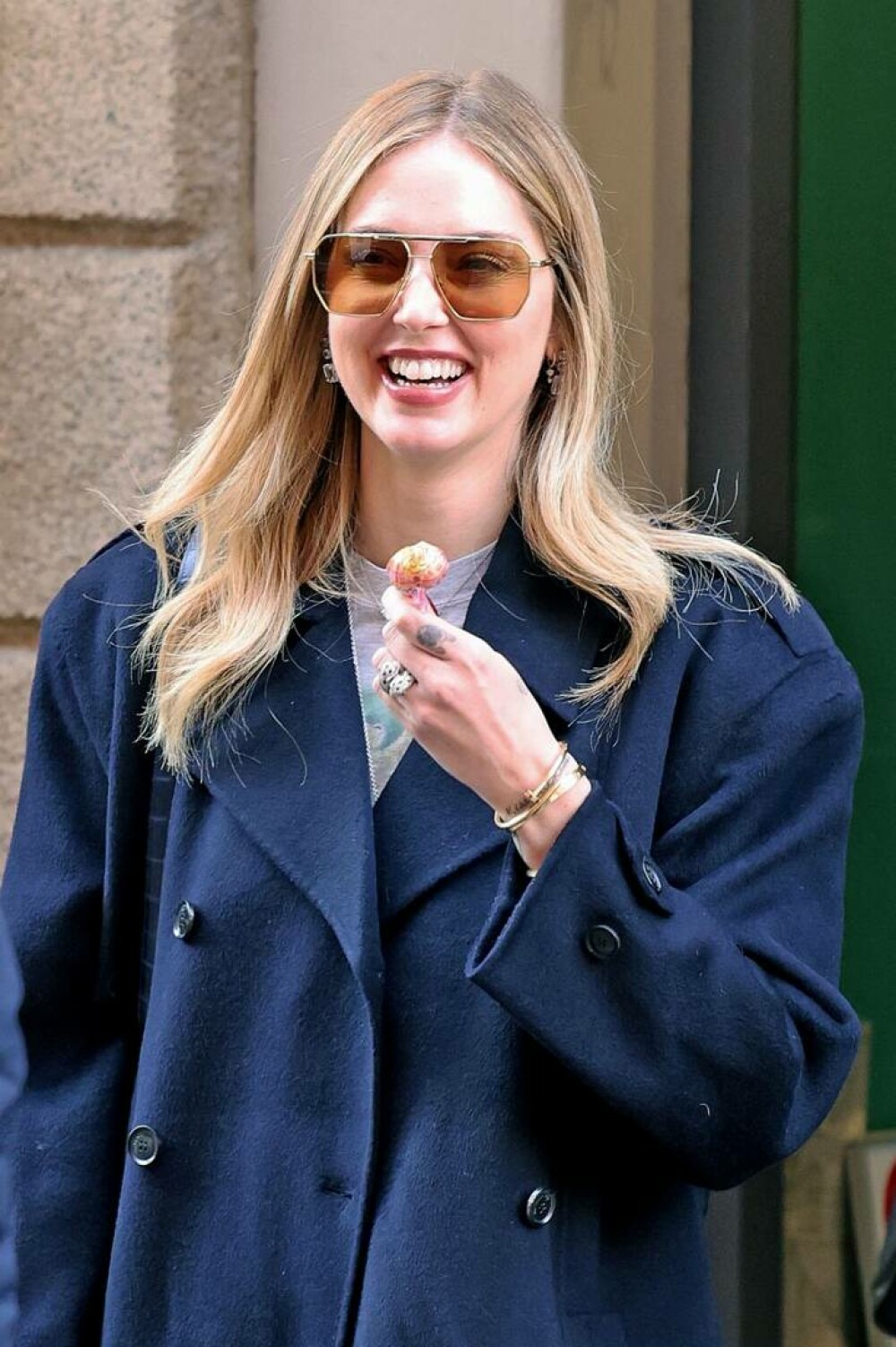 Chiara Ferragni, surprinsă în Milano alături de noul ei partener de viață la câteva luni după despărțirea de Fedez. FOTO - Imaginea 34