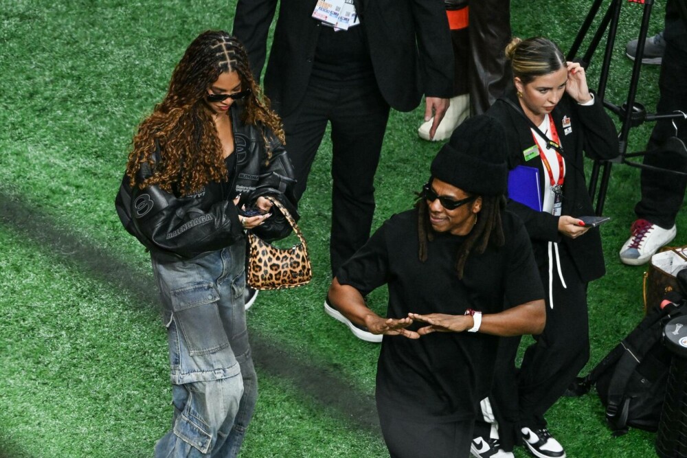 Taylor Swift, Jay-Z, Adam Sandler, Lionel Messi şi Bradley Cooper, printre celebrităţile prezente la Super Bowl 2025. FOTO - Imaginea 3