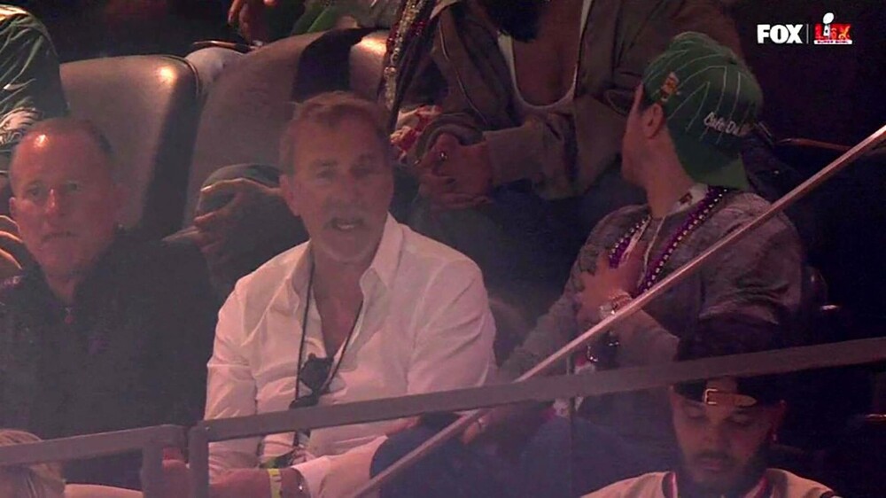 Taylor Swift, Jay-Z, Adam Sandler, Lionel Messi şi Bradley Cooper, printre celebrităţile prezente la Super Bowl 2025. FOTO - Imaginea 15