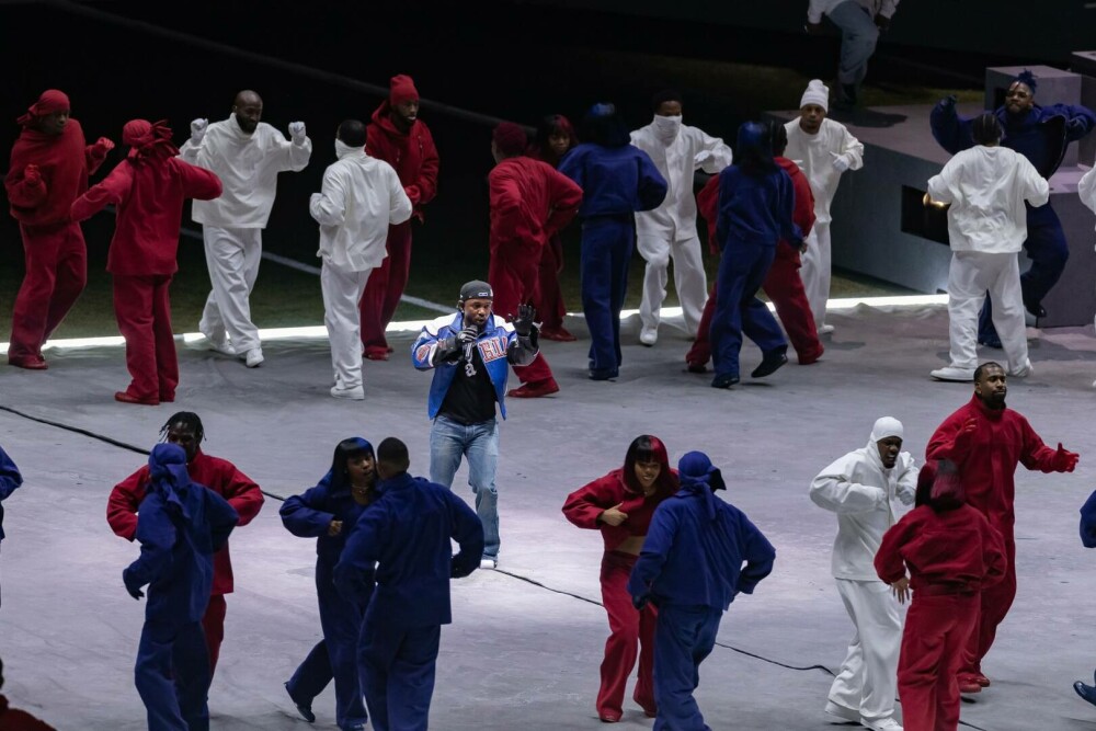 Kendrick Lamar, criticat pentru spectacolul de la Super Bowl 2025. „Cel mai prost show de la pauza meciului” - Imaginea 8