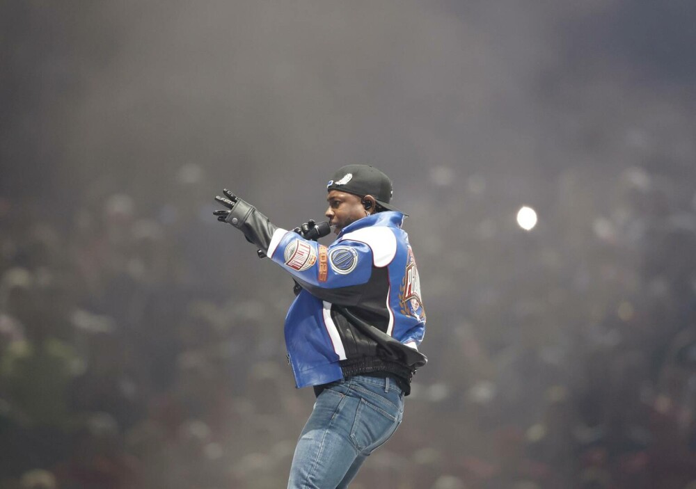 Kendrick Lamar, criticat pentru spectacolul de la Super Bowl 2025. „Cel mai prost show de la pauza meciului” - Imaginea 15