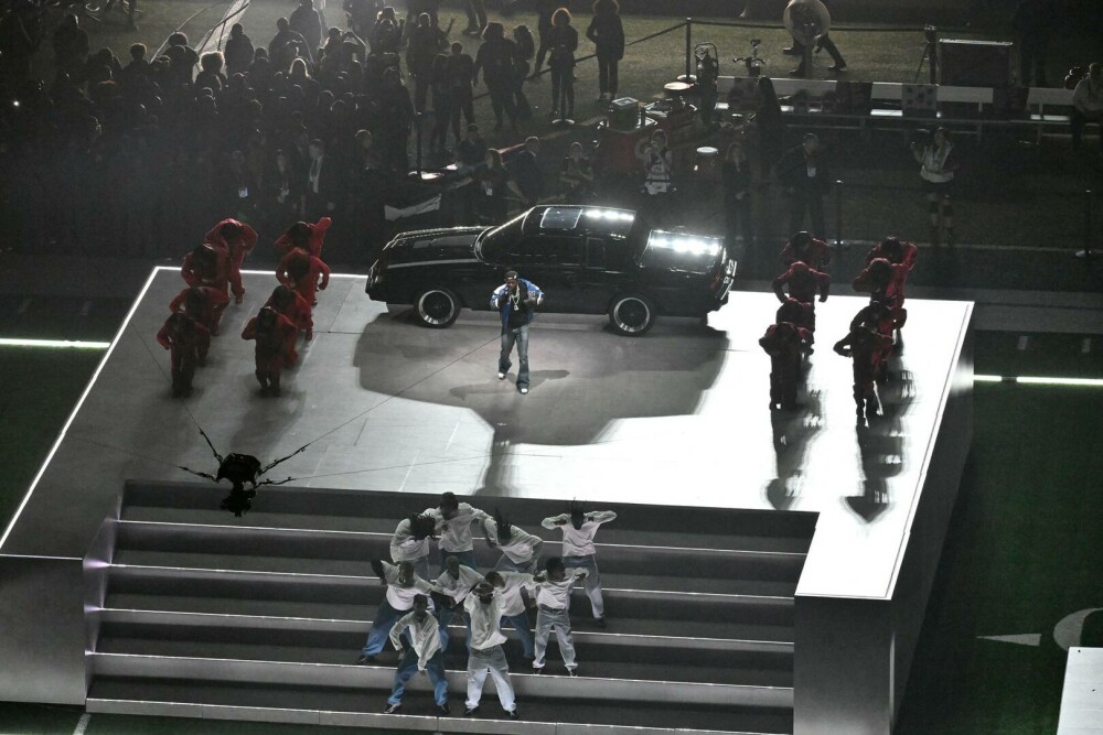 Kendrick Lamar, criticat pentru spectacolul de la Super Bowl 2025. „Cel mai prost show de la pauza meciului” - Imaginea 17