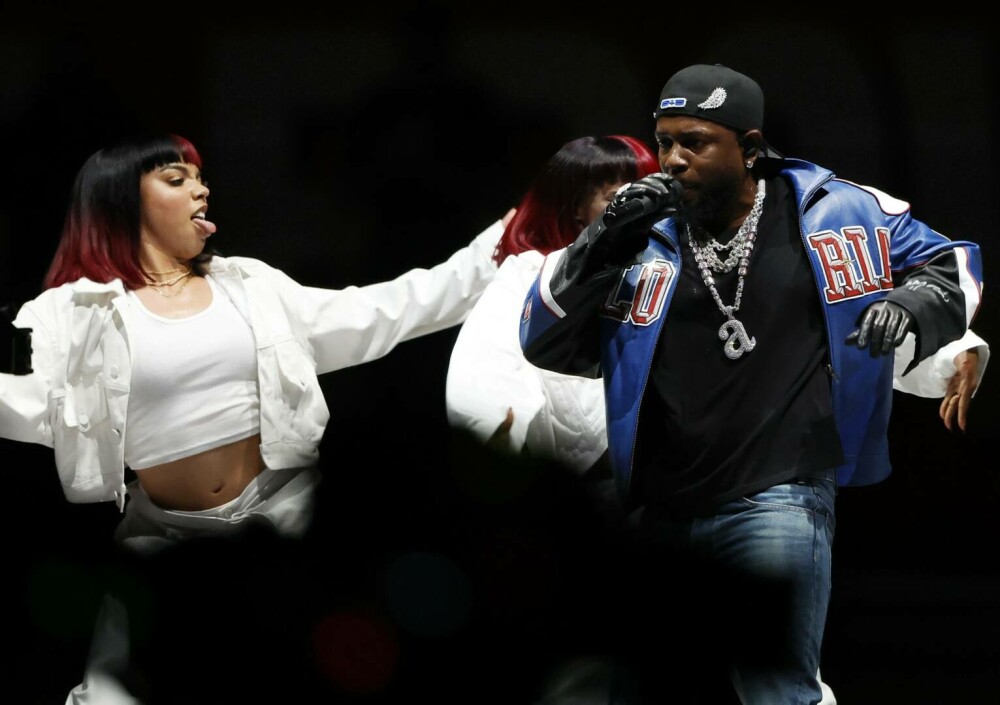 Kendrick Lamar, criticat pentru spectacolul de la Super Bowl 2025. „Cel mai prost show de la pauza meciului” - Imaginea 19