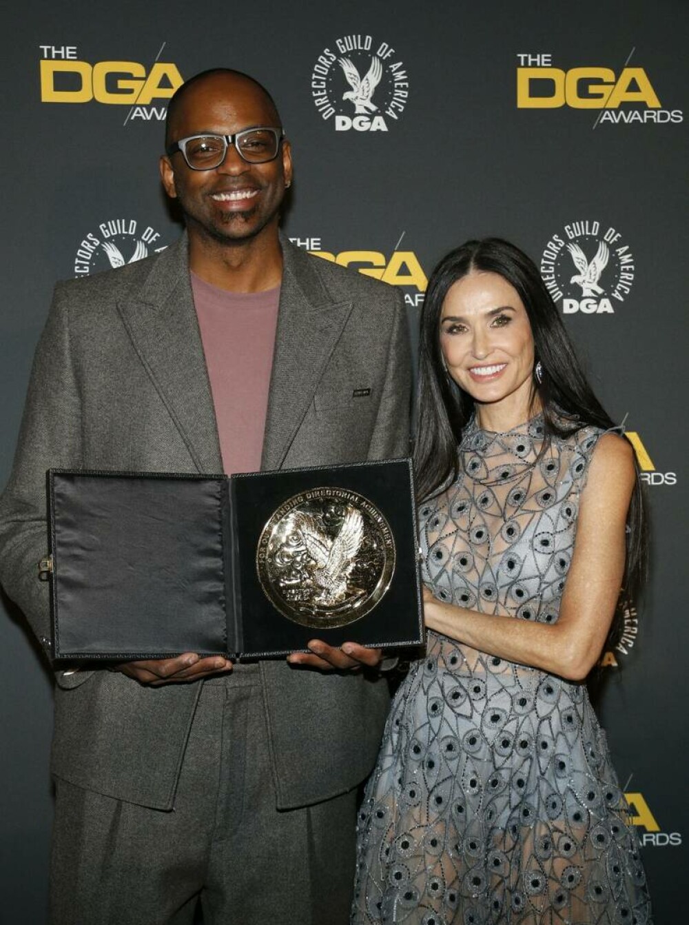 Demi Moore, apariție spectaculoasă în cadrul unui eveniment monden. Ținuta cu care a atras toate privirile. GALERIE FOTO - Imaginea 1