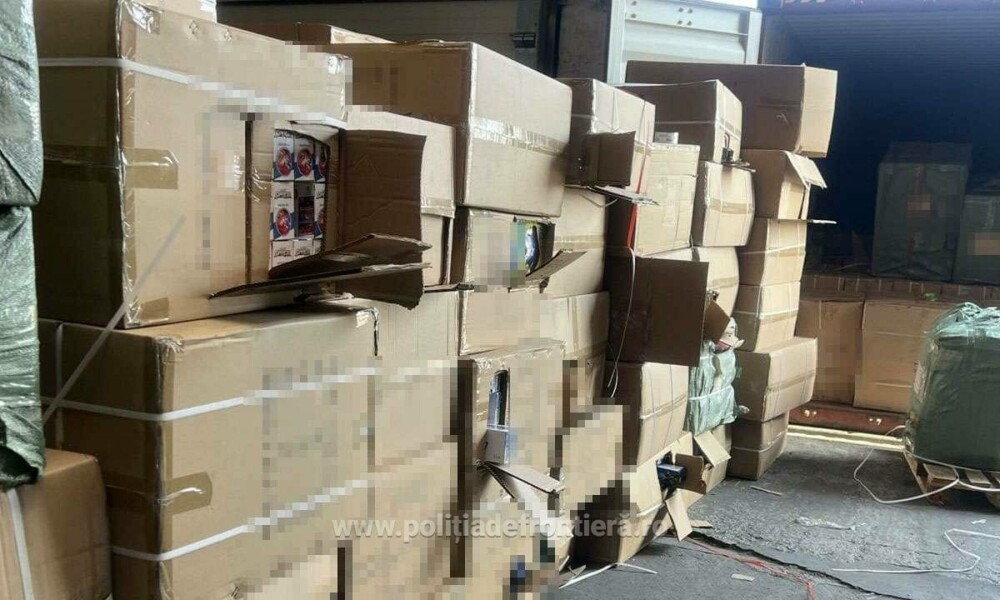 Poliţiştii de frontieră au făcut o descoperire de peste 400.000 de euro în Portul Constanţa într-un container sosit din China - Imaginea 2