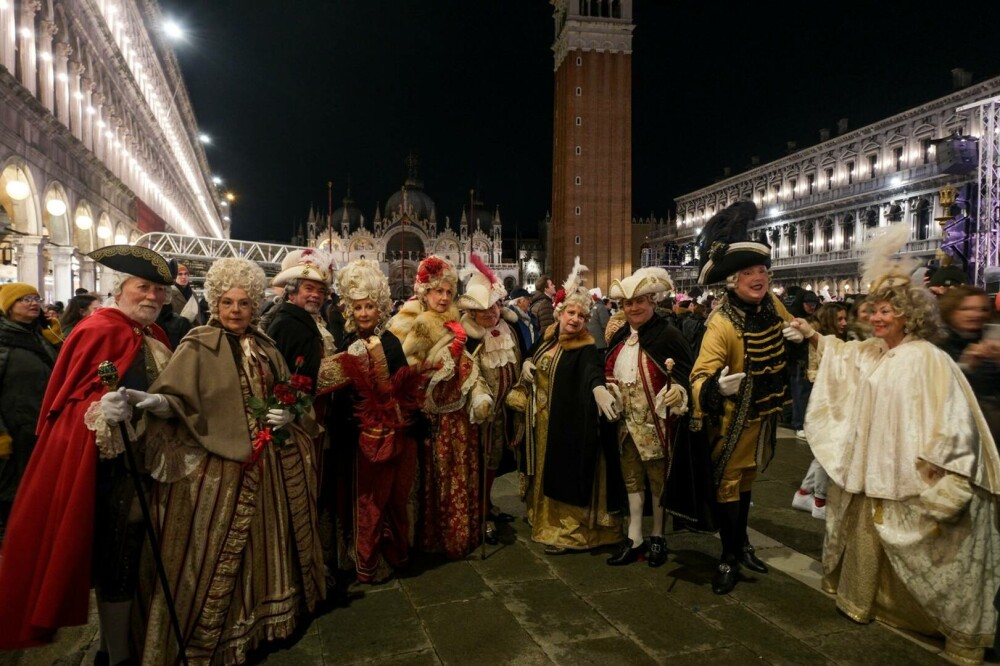 A început Carnavalul de la Veneția 2025, unul dintre cele mai spectaculoase evenimente din lume. GALERIE FOTO - Imaginea 4