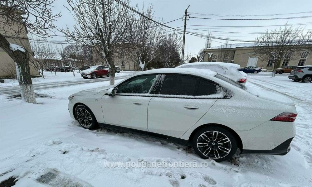 Două autoturisme de lux, căutate în Suedia, descoperite de poliţiştii constănțeni. Unul urma să fie trimis în Azerbaidjan - Imaginea 2