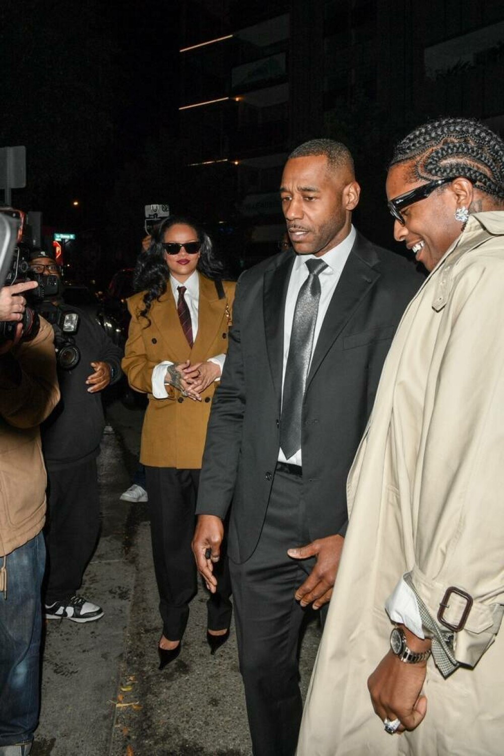 Rihanna și ASAP Rocky, apariție relaxată în California de ziua artistei. Vedeta a împlinit 37 de ani. FOTO - Imaginea 9