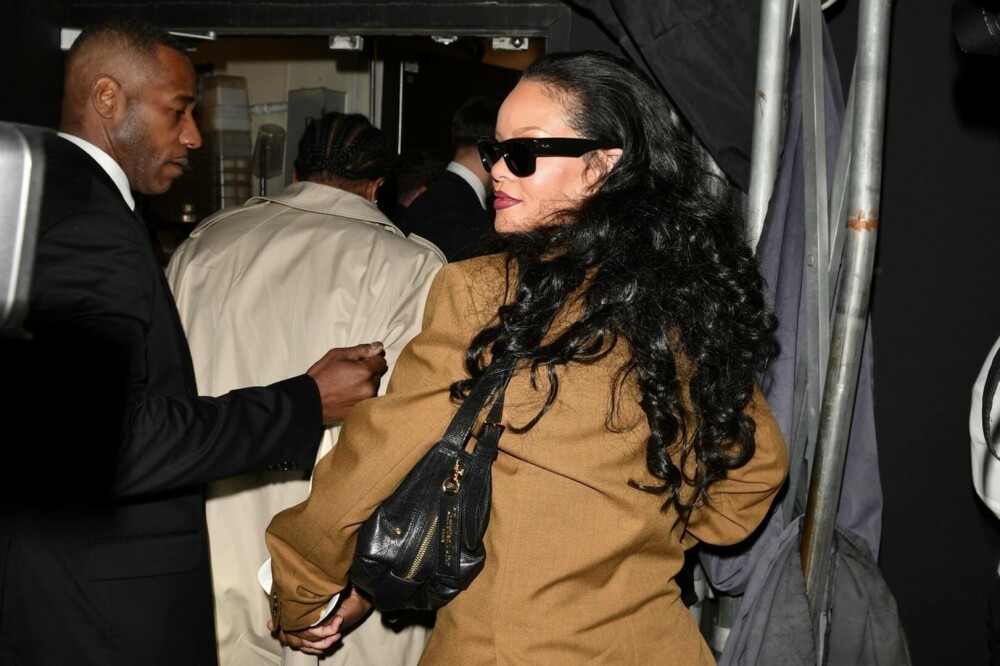 Rihanna și ASAP Rocky, apariție relaxată în California de ziua artistei. Vedeta a împlinit 37 de ani. FOTO - Imaginea 19