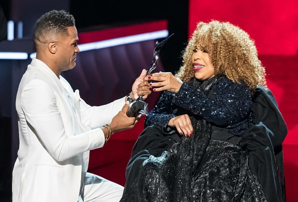 Cântăreaţa Roberta Flack a murit. Artista R&B celebră pentru hitul „Killing me softly with his song” avea 88 de ani - Imaginea 21