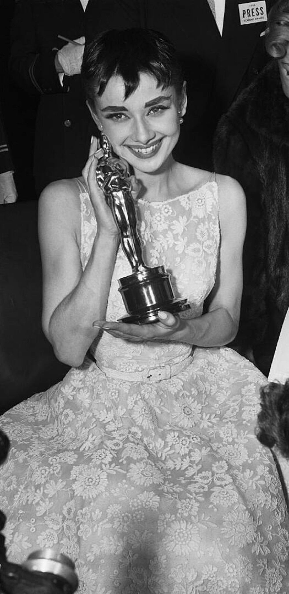 Ținute memorabile la Premiile Oscar - eleganță, stil și momente de neuitat din istoria Premiilor Academiei | FOTO - Imaginea 3