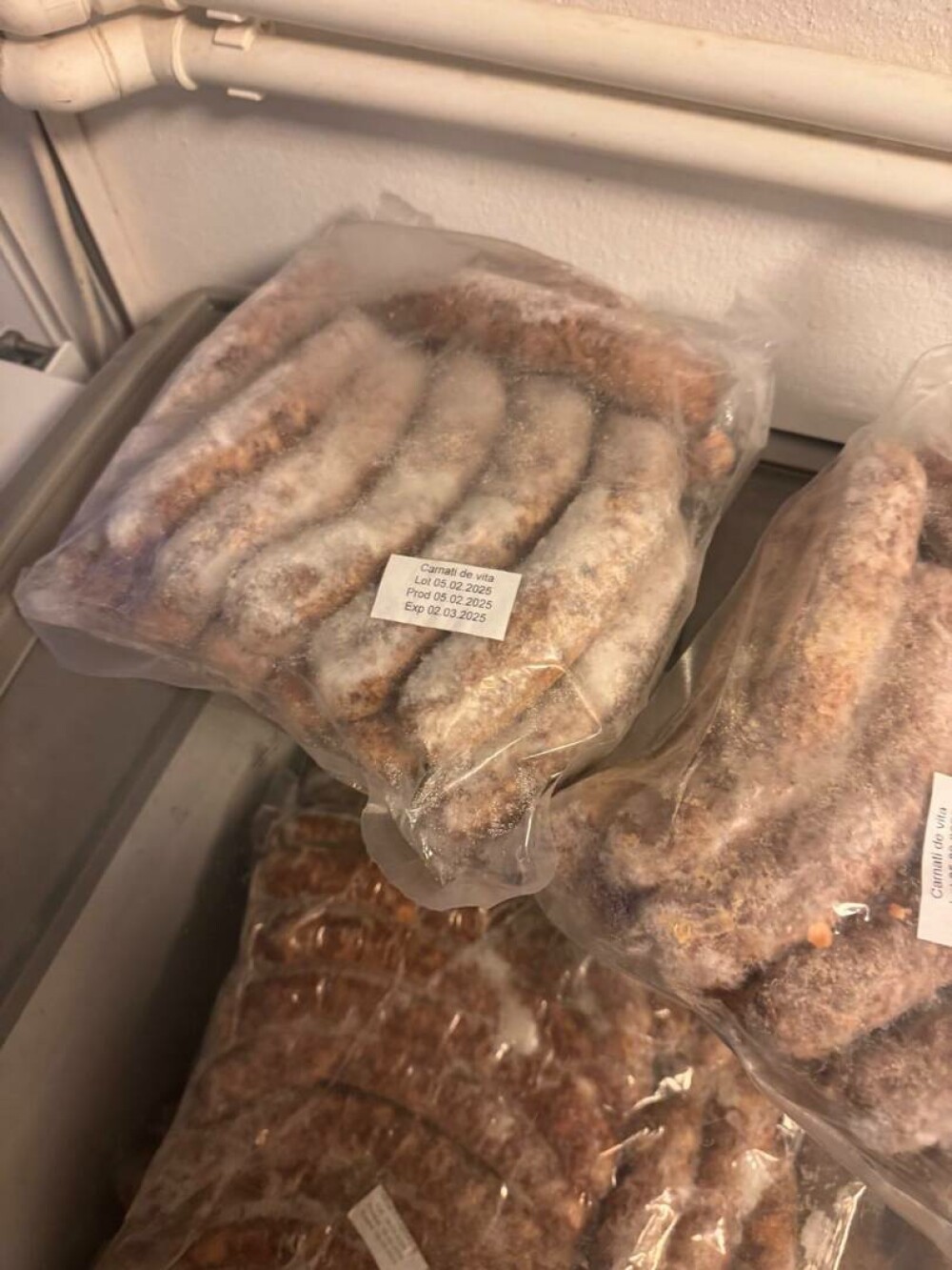 Berăria H din București a fost închisă temporar după ce ANPC a descoperit un val de nereguli. FOTO - Imaginea 1