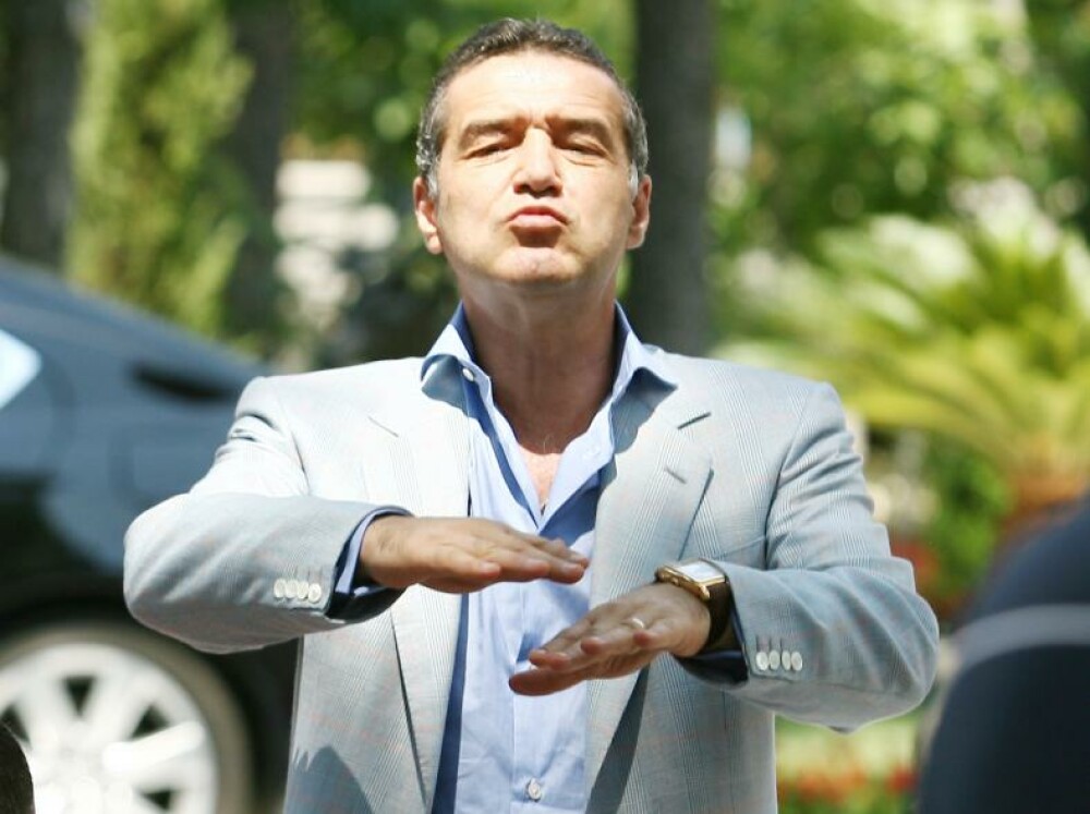 Pac-pac! 51 fara numar pentru Gigi Becali! Ha-ha-hai la multi ani! - Imaginea 1