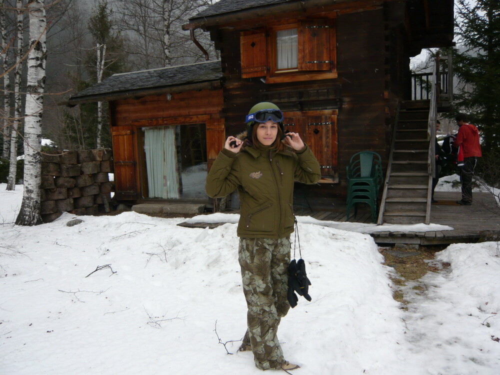 Dana Rogoz, Alina Grigore si Bogdan Albulescu, in vacanta la Chamonix - Imaginea 4