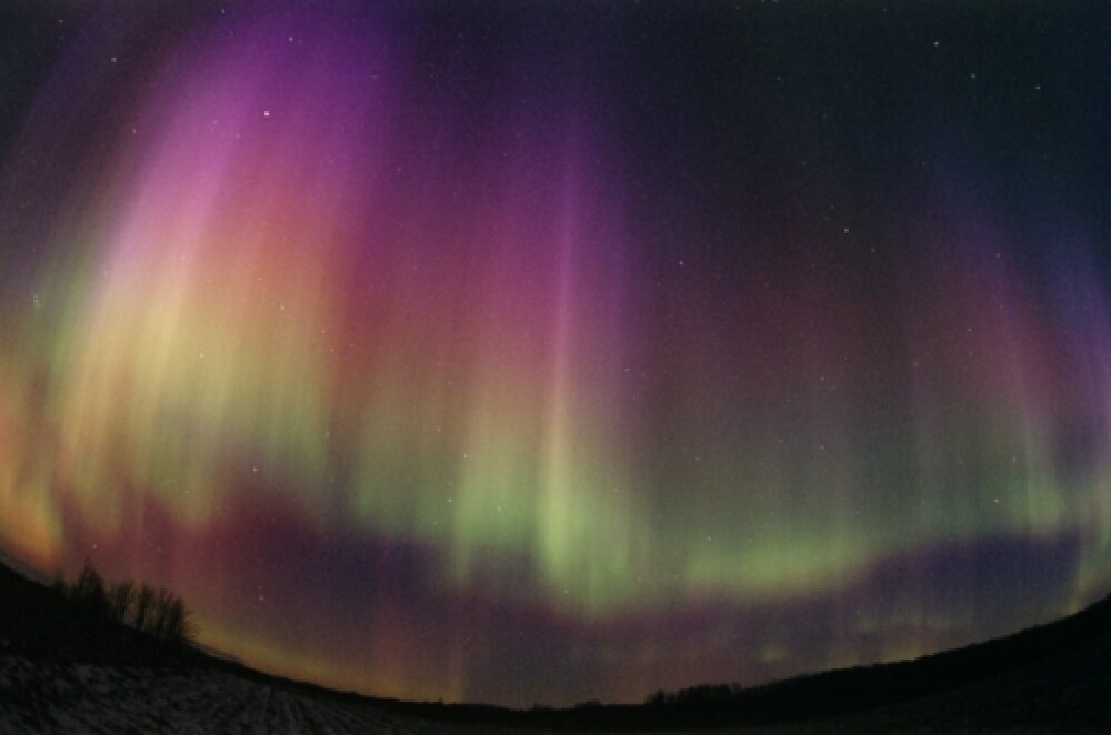 Efect al exploziei solare: Aurora Borealis ar putea fi vizibila in Anglia - Imaginea 5
