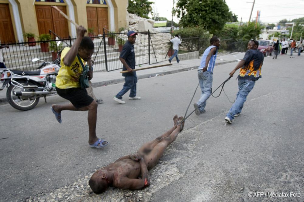 Spanzurat si ars in mijlocul strazii! Razbunare animalica in Haiti - Imaginea 3