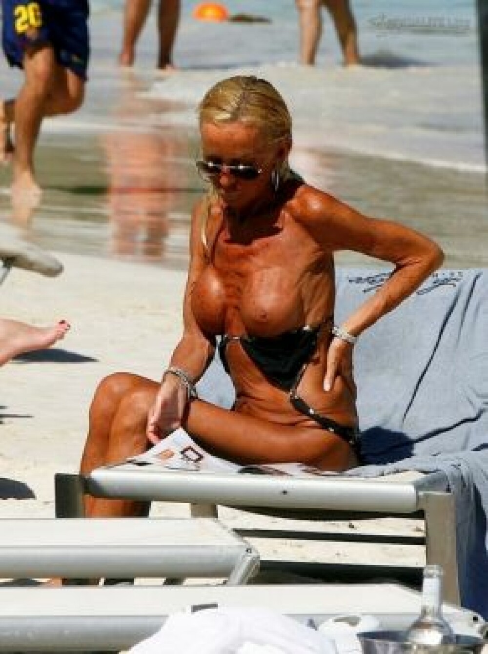 HORROR! Donatella Versace, topless! - Imaginea 2