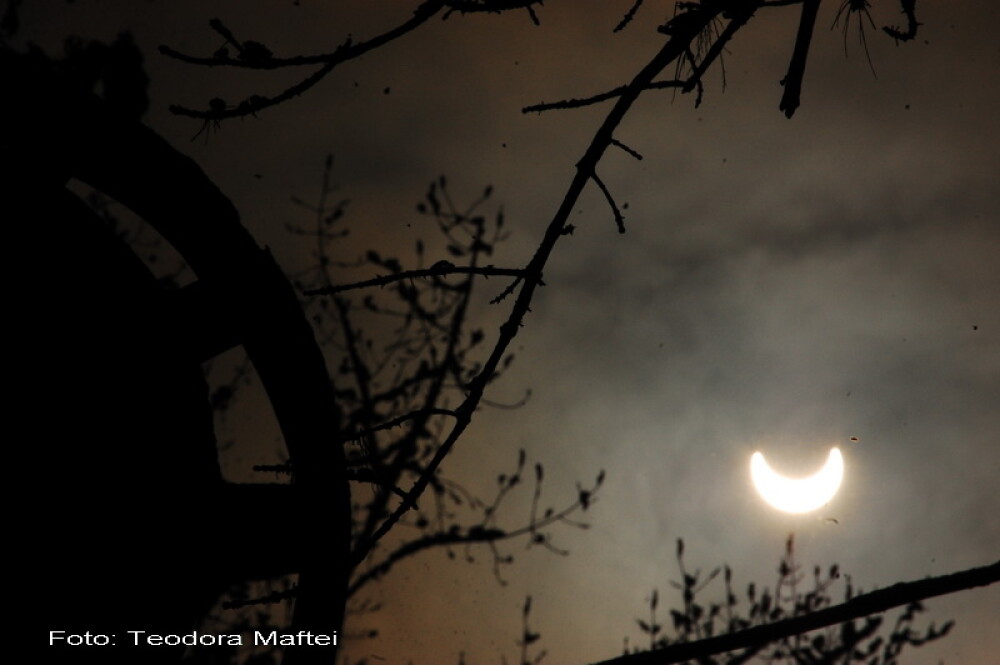 Prima eclipsa partiala de soare din 2011 a durat trei ore. VIDEO si FOTO! - Imaginea 12