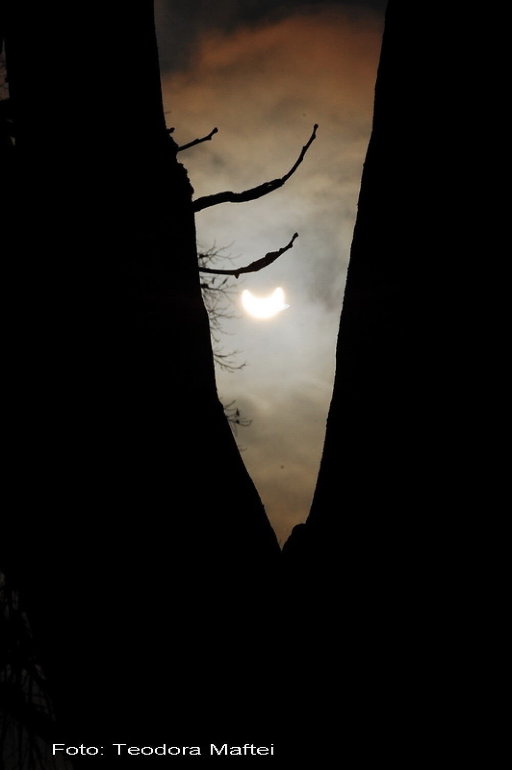 Prima eclipsa partiala de soare din 2011 a durat trei ore. VIDEO si FOTO! - Imaginea 24