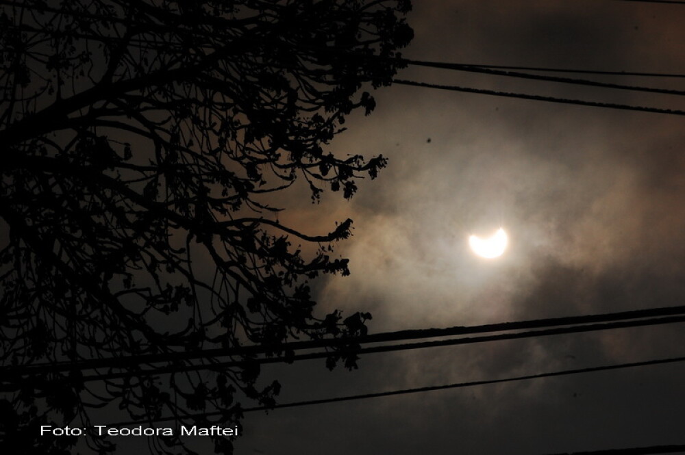 Prima eclipsa partiala de soare din 2011 a durat trei ore. VIDEO si FOTO! - Imaginea 28