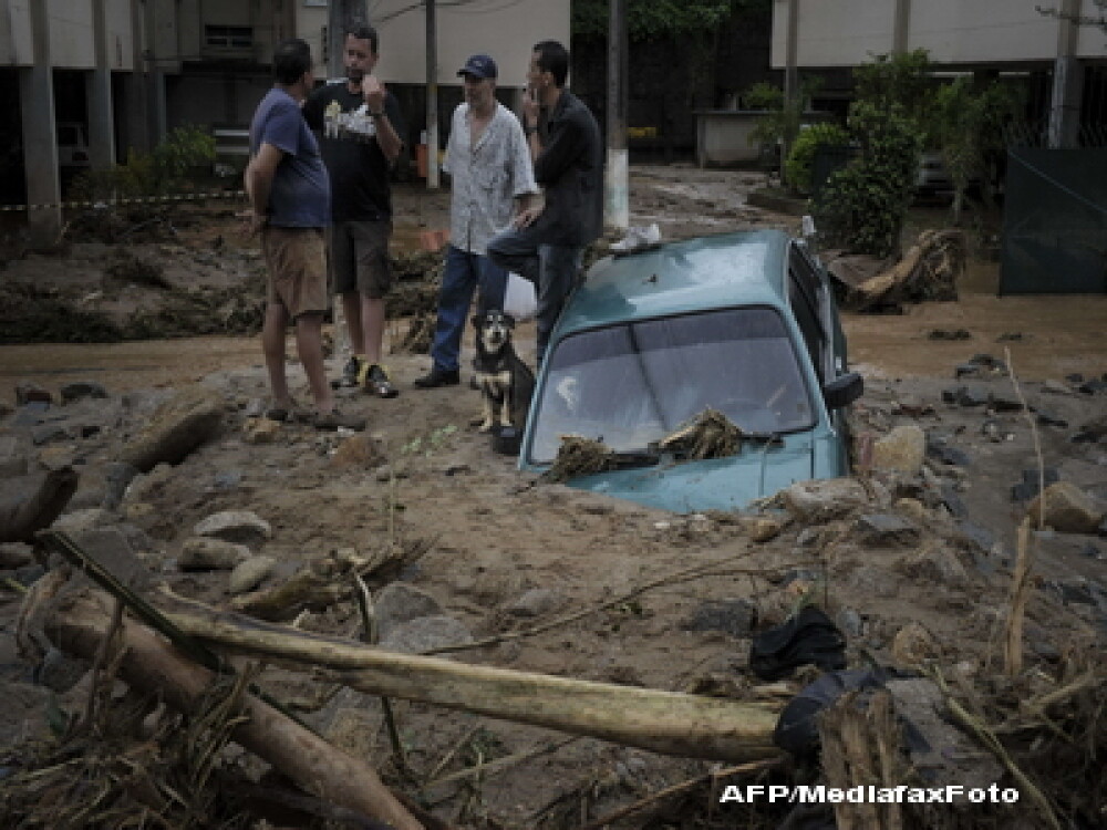 Catastrofa din Brazilia: cadavrele neidentificate, ingropate fara cruce - Imaginea 1