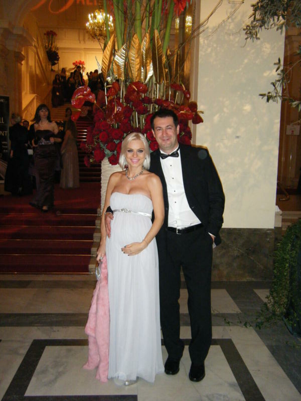 Jojo si sotul sau au fost la bal in Viena - Imaginea 3