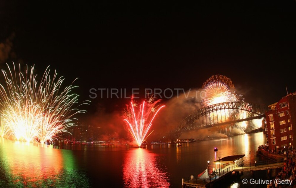 Adio, 2011, bun venit, 2012! Spectacolul de Revelion de pe diferite continente, in imagini uimitoare - Imaginea 6