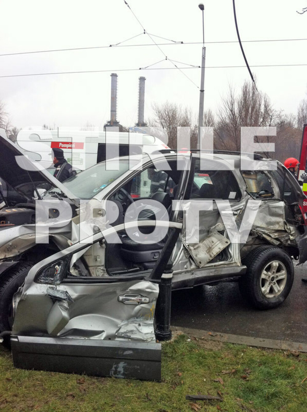 Imagini de la accidentul lui Mircea Lucescu si declaratiile femeii acrosate de masina lui. VIDEO - Imaginea 4