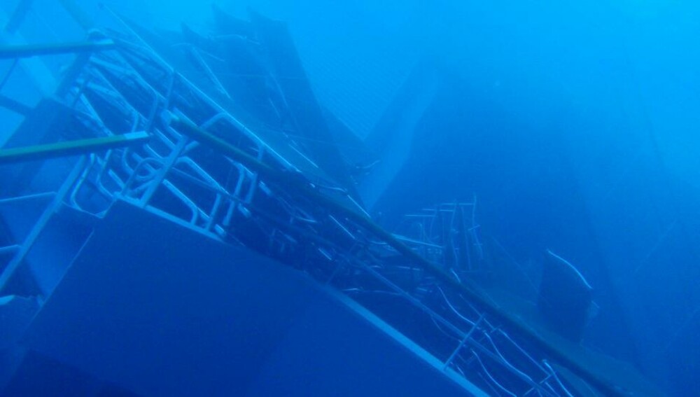 Paza de coasta italiana publica imagini in premiera cu vasul Costa Concordia sub apa. GALERIE FOTO - Imaginea 1