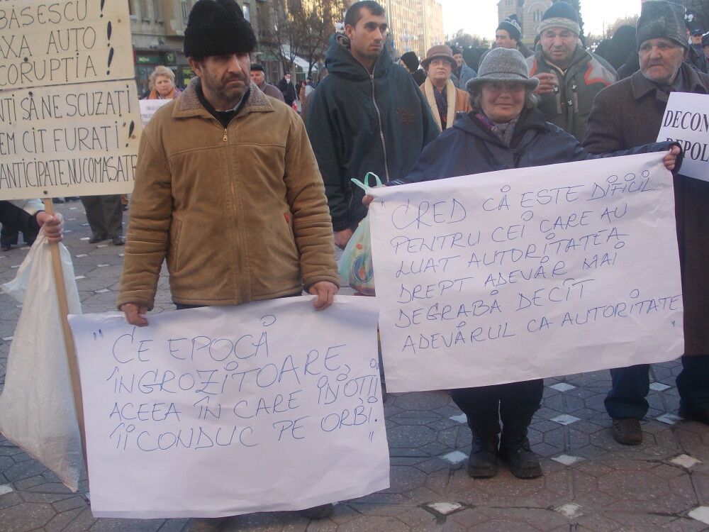 A unsprezecea zi de proteste s-a incheiat fara niciun incident la Timisoara. - Imaginea 3