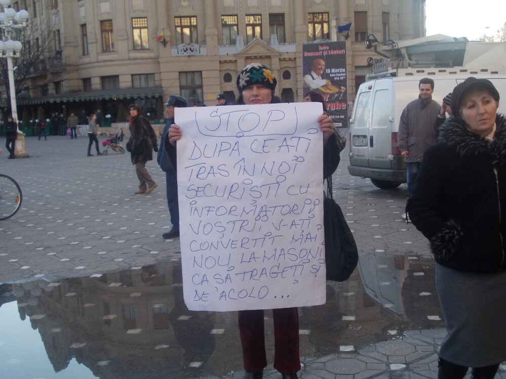A unsprezecea zi de proteste s-a incheiat fara niciun incident la Timisoara. - Imaginea 5