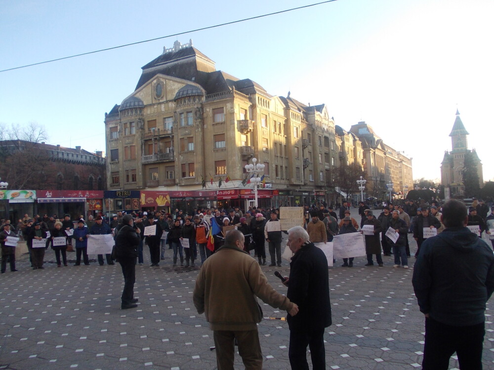 A unsprezecea zi de proteste s-a incheiat fara niciun incident la Timisoara. - Imaginea 7