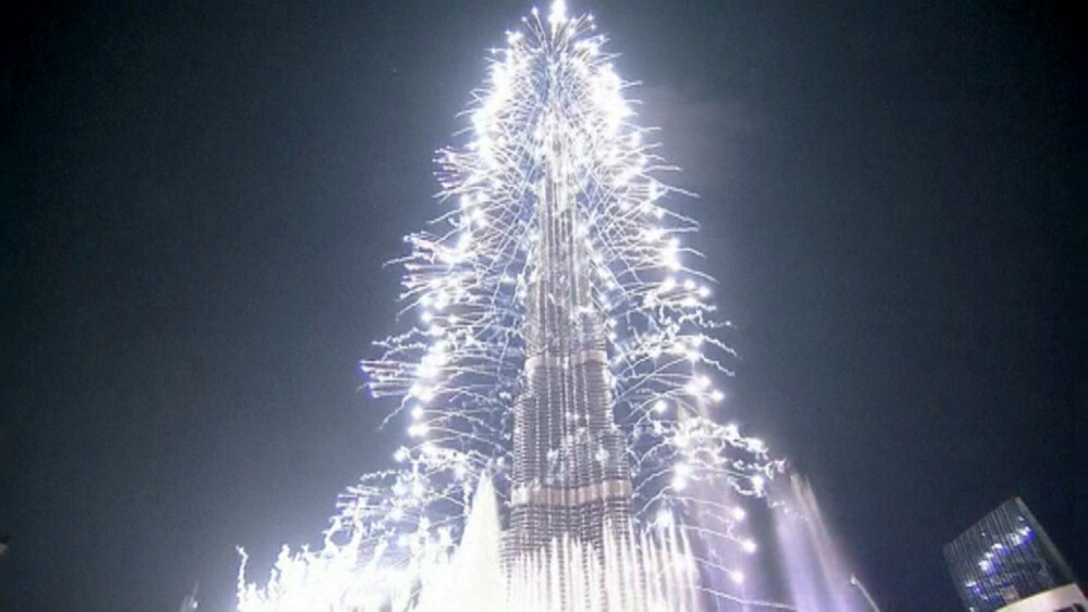 Revelion 2013. Cum au aratat petrecerile si artificiile de Anul Nou in marile orase ale lumii - Imaginea 17