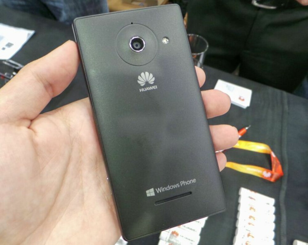 Huawei Ascend W1, primul smartphone chinezesc cu Windows Phone 8 - Imaginea 5