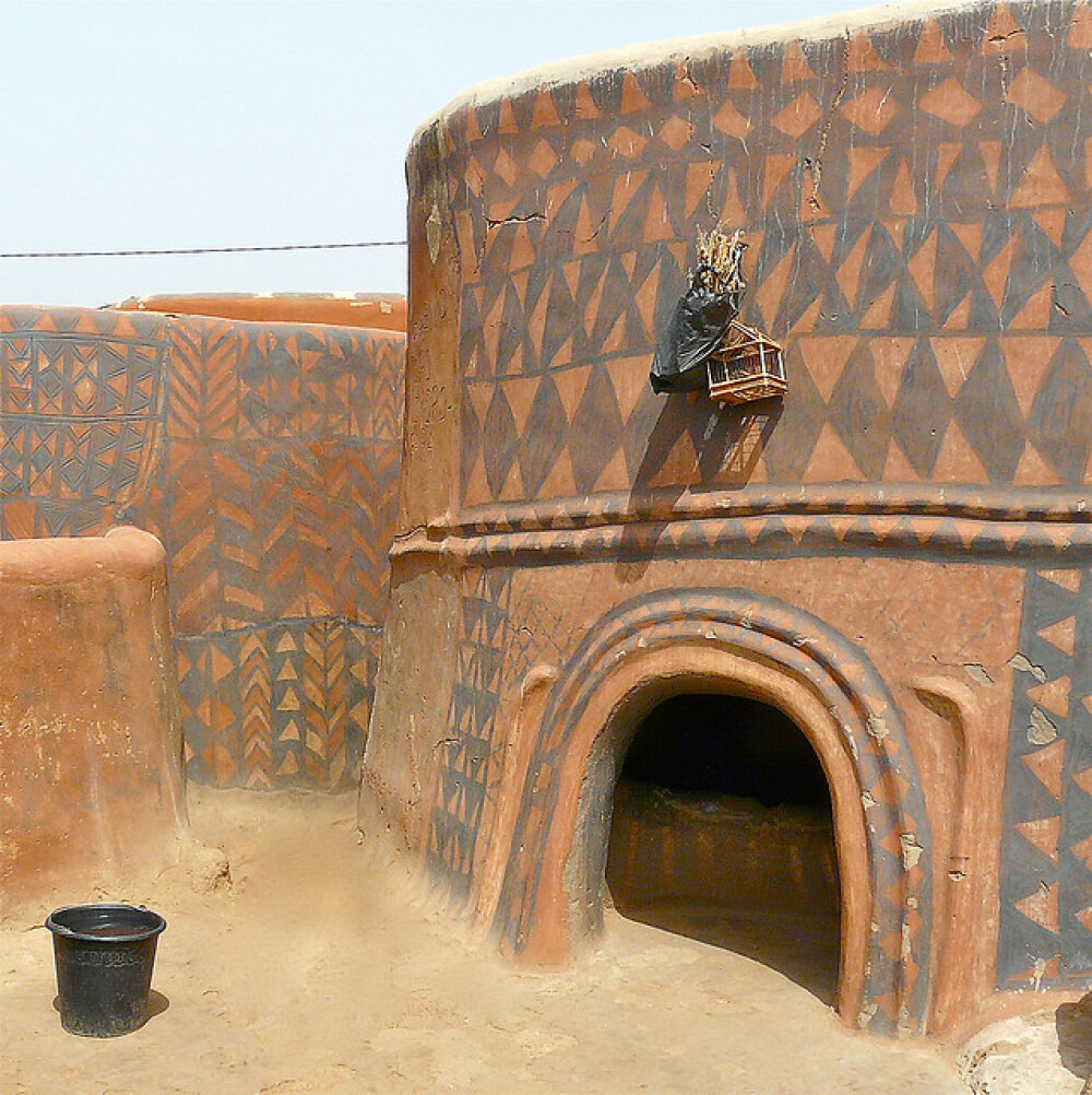 Galerie FOTO. Frumusetea unica a unui sat sarac, uitat de lume in savana africana - Imaginea 3