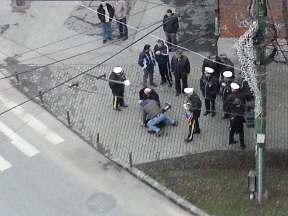 Detinutul care a evadat ieri la Timisoara a stat ascuns timp de sase ore intr-o ghena de gunoi - Imaginea 1