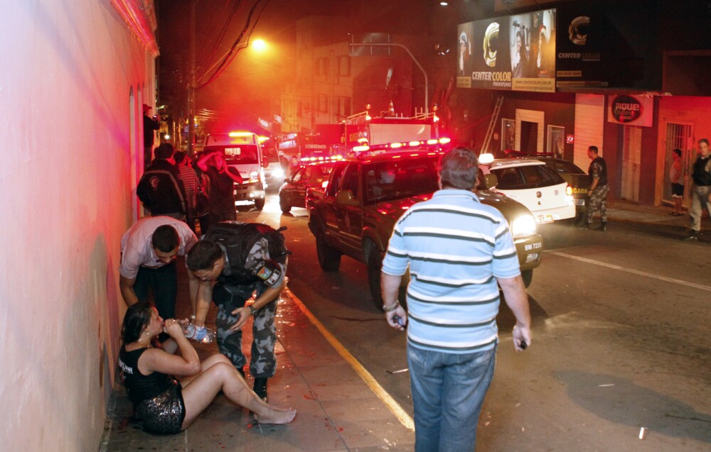 Brazilia isi numara mortii. Cel putin 233 de persoane si-au pierdut viata in clubul de noapte - Imaginea 3