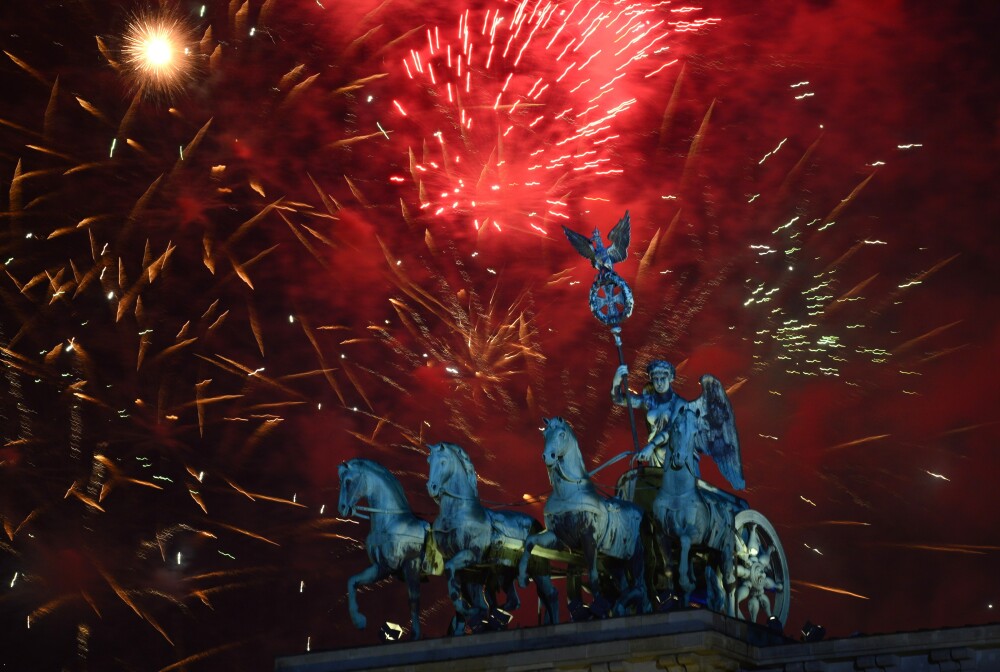REVELION 2014. Cum au aratat petrecerile si artificiile de Anul Nou in marile orase ale lumii - Imaginea 13