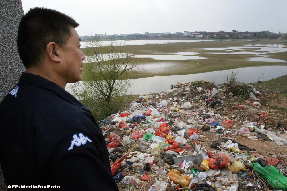 Un lac de doua ori cat Londra a secat complet in China. Ce constructie veche de 400 de ani a aparut. FOTO - Imaginea 3