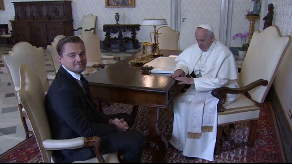 Vizita surpriza la Vatican. Papa Francisc a vorbit cu Leonardo DiCaprio despre incalzirea globala - Imaginea 2