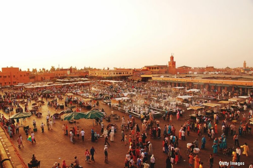 Vacanta in stil maur. Marrakech, orasul marocan care te vrajeste cu gradinile sale, bazarurile si imblanzitorii de serpi - Imaginea 2