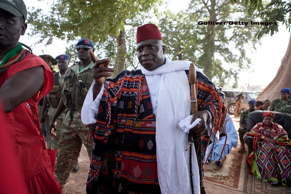 Situatie tensionata in Gambia. Presedintele Yahya Jammeh, care a pierdut alegerile prezidentiale, refuza sa plece din functie - Imaginea 1