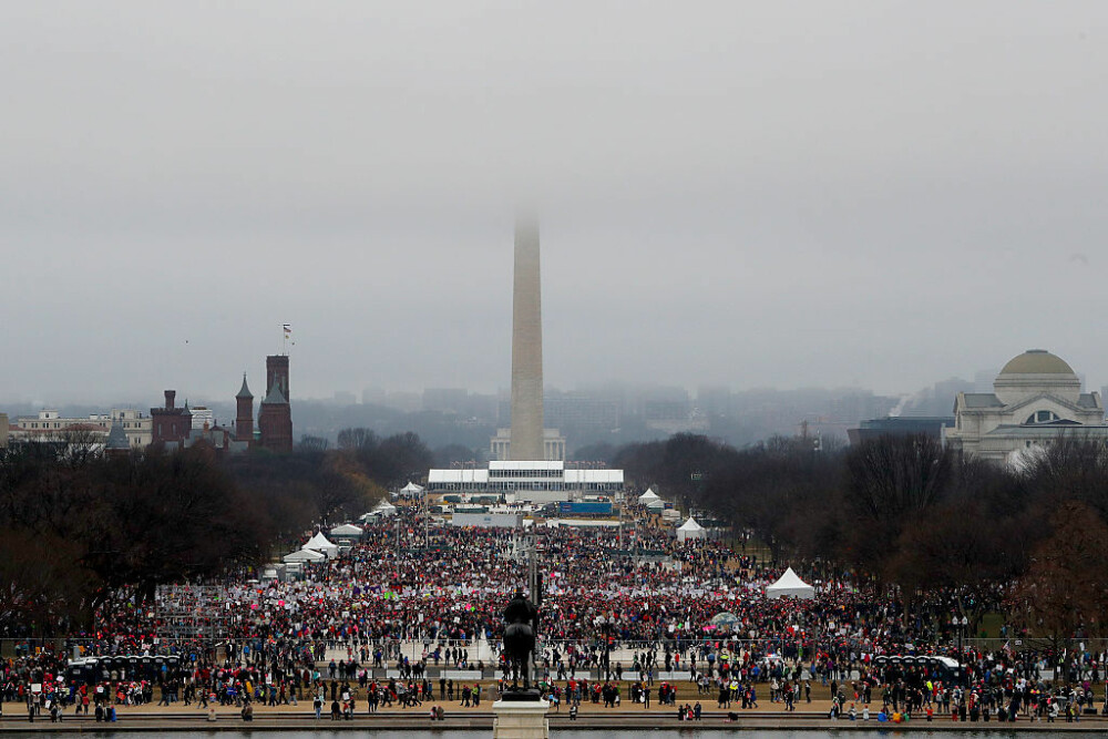 Milioane de oameni au manifestat contra lui Trump in SUA si in lume. La Washington a fost cel mai mare mars din istorie - Imaginea 17