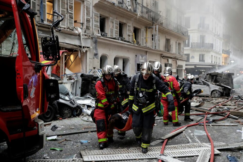 Explozie puternică într-o zonă turistică din Paris. Cel puțin 3 morți și zeci de răniți - Imaginea 3